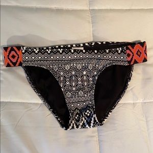 Black Aztec Print Swimsuit Bottom - SIZE M